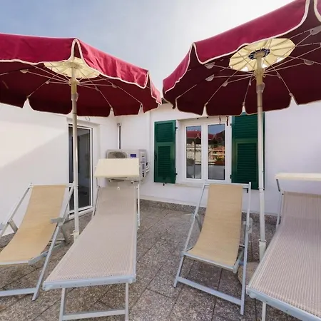 The Riviera Attico Terrazza דירה
