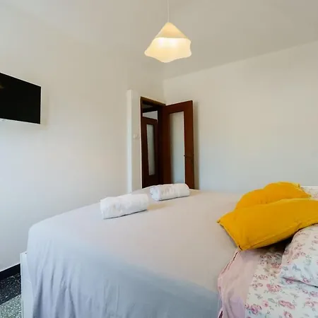 The Riviera Attico Terrazza לאווניה