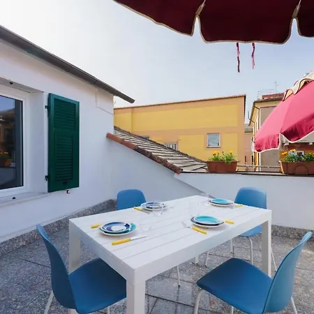 The Riviera Attico Terrazza * Lavagna