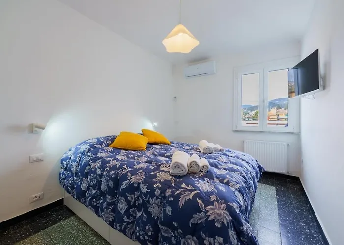 Apartment The Riviera Attico Terrazza Lavagna
