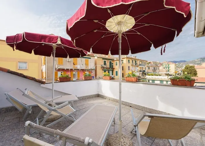 The Riviera Attico Terrazza Апартаменты *