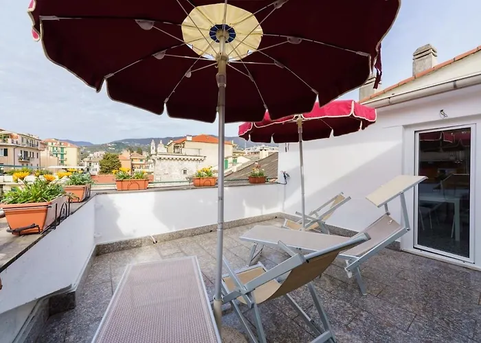 The Riviera Attico Terrazza * Lavagna