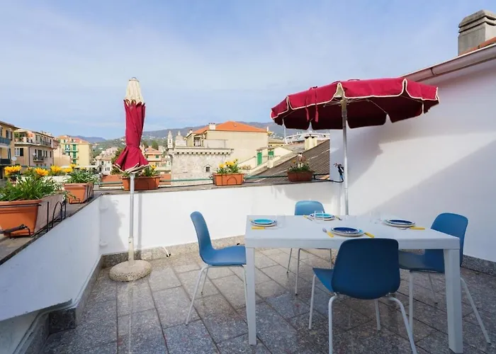 The Riviera Attico Terrazza Лаванья